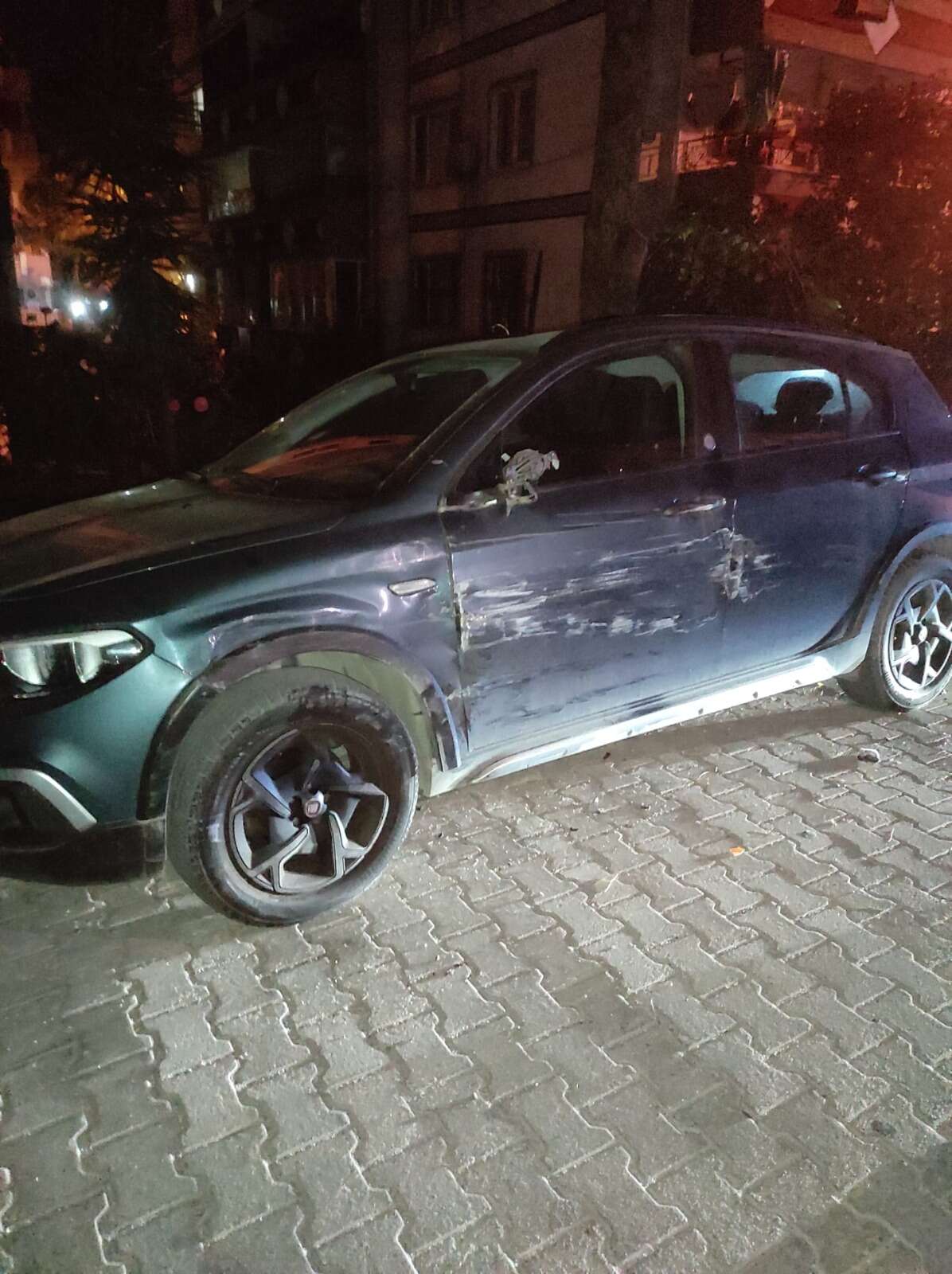 Muğla’da Zincirleme Trafik Kazası: 3 Araç Hasar Gördü, Sürücü Kaza Sonrası Bölgeden Ayrıldı 3